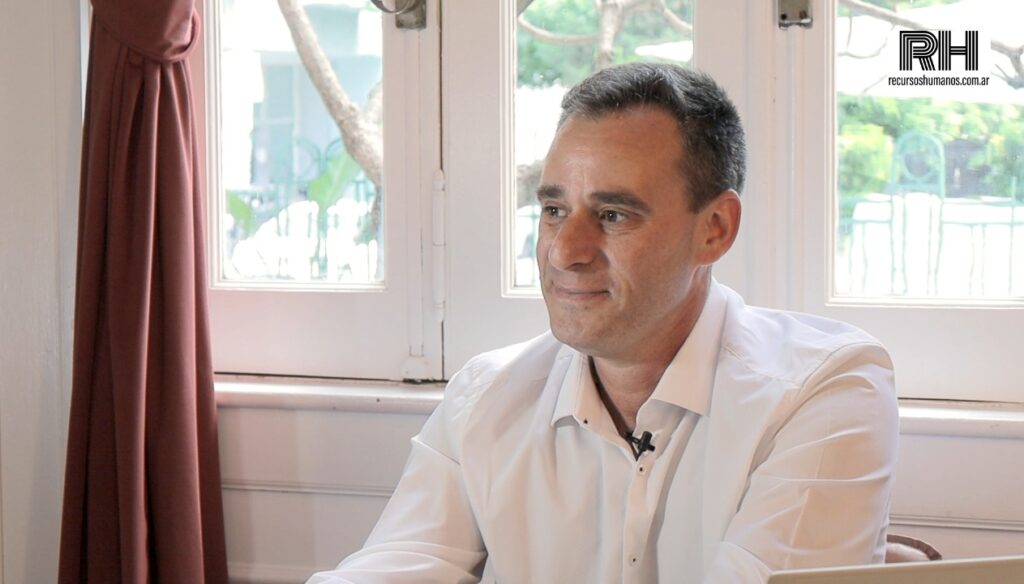 Entrevista Adrián Grimberg - Recursos Humanos