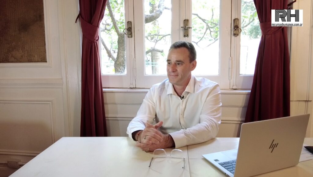 Entrevista Adrián Grimberg - Recursos Humanos
