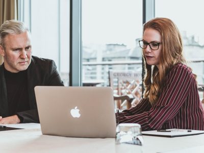 Feedback en las organizaciones: por qué falla y cómo transformarlo en una herramienta de liderazgo