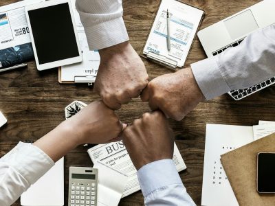 Aprender a amar y acompañar: lecciones de vida, memoria y transformación